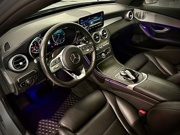 Mercedes-Benz C300 d 3 of 19