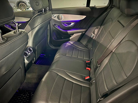 Mercedes-Benz C300 d 11 of 19