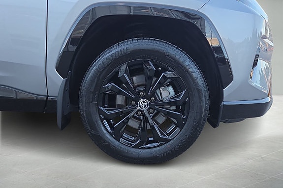 Toyota RAV4 15 of 20