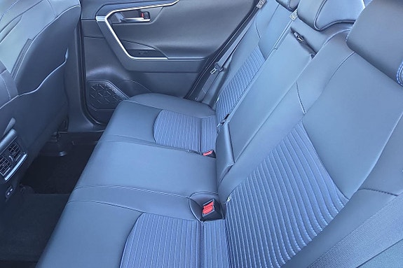 Toyota RAV4 19 of 20