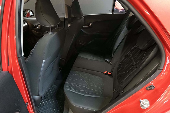Kia Picanto 9 of 13