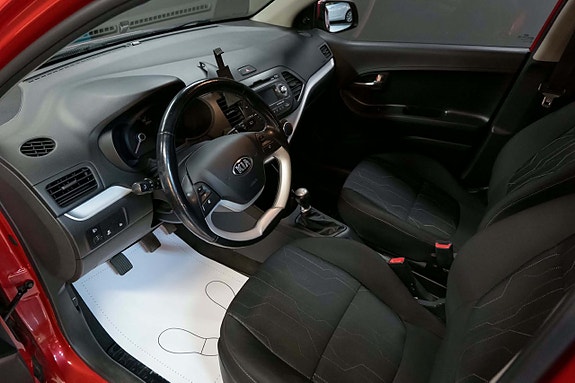Kia Picanto 8 of 13