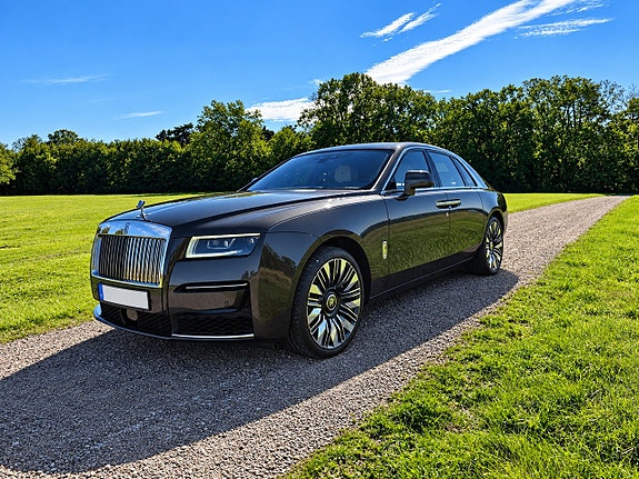 Rolls Royce Ghost 2 of 17