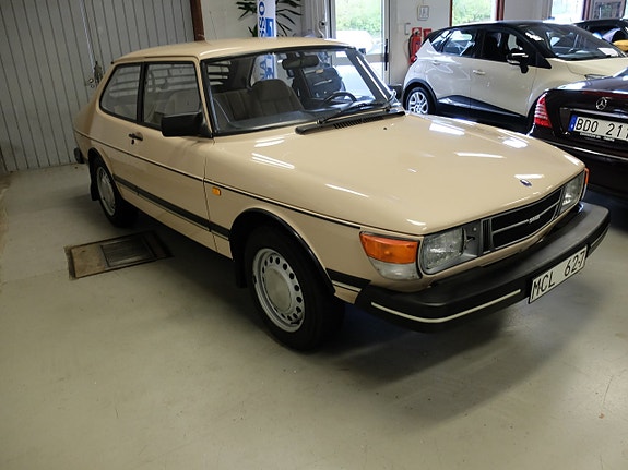 Saab 90 3 of 18