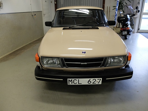 Saab 90 2 of 18