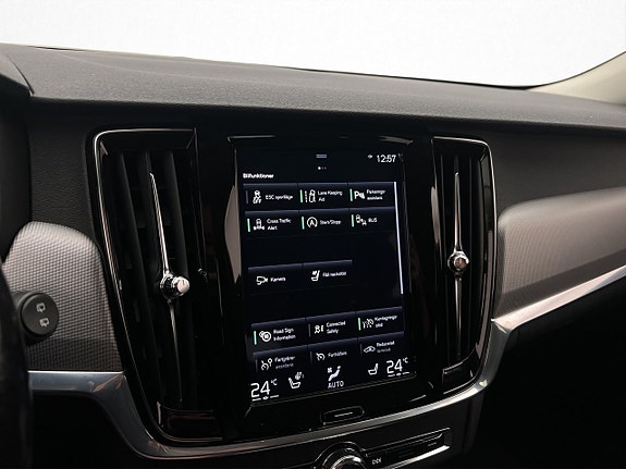 Volvo V90 Cross Country 23 of 30
