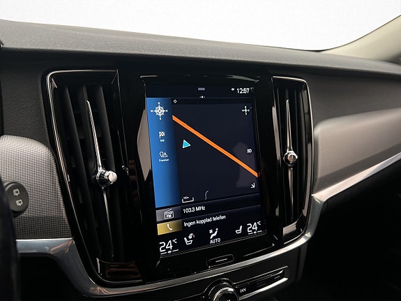Volvo V90 Cross Country 21 of 30