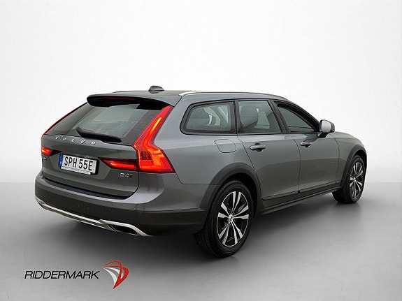Volvo V90 Cross Country 8 of 30