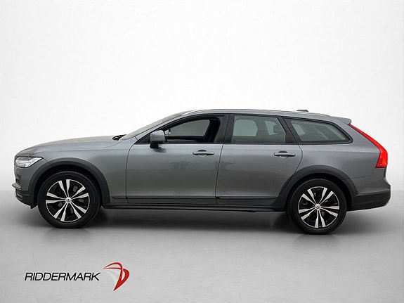 Volvo V90 Cross Country 3 of 30