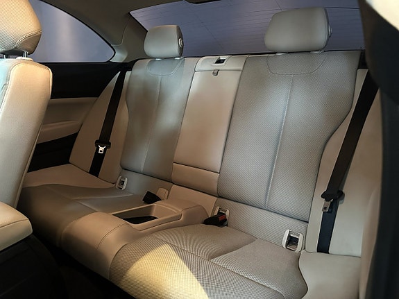 BMW 220d 9 of 20