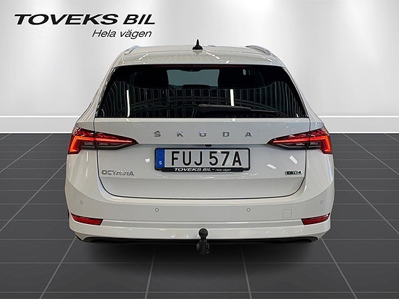 Skoda Octavia 4 of 9