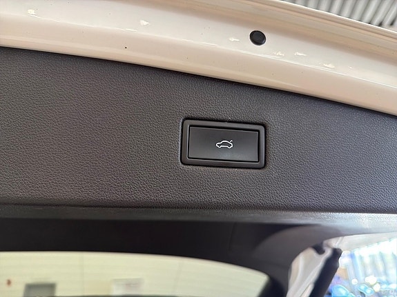 Volkswagen Tiguan Allspace 15 of 18