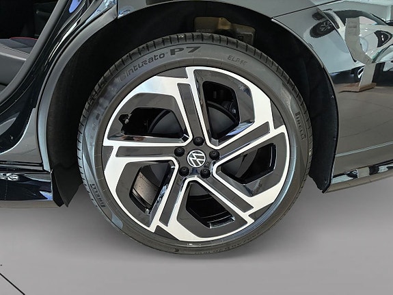 Volkswagen ID.7 14 of 15