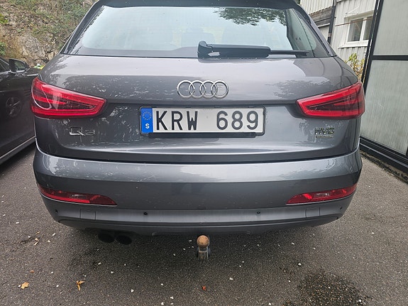 Audi Q3 2 of 8