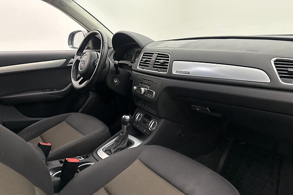 Audi Q3 6 of 8