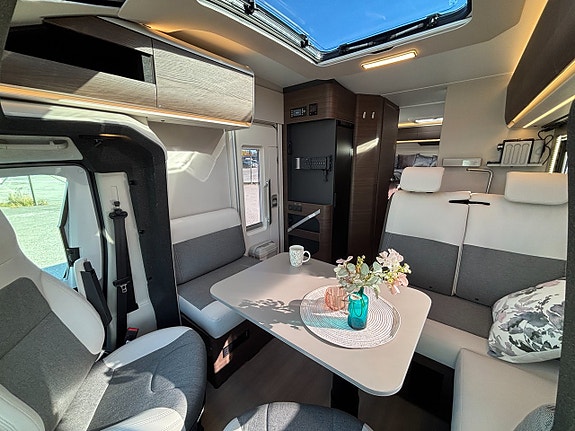 Adria CORAL SUPREME 670 SL Långbäddar - Alde Dieselpanna - 180hk&Automat - Lyxig! 14 of 24