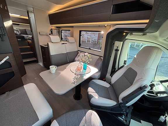 Adria CORAL SUPREME 670 SL Långbäddar - Alde Dieselpanna - 180hk&Automat - Lyxig! 13 of 24