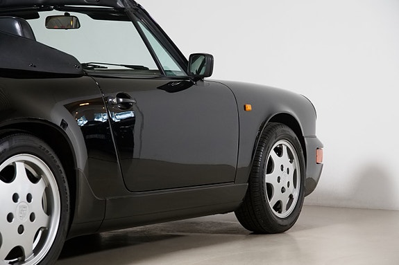 Porsche 911 11 of 30