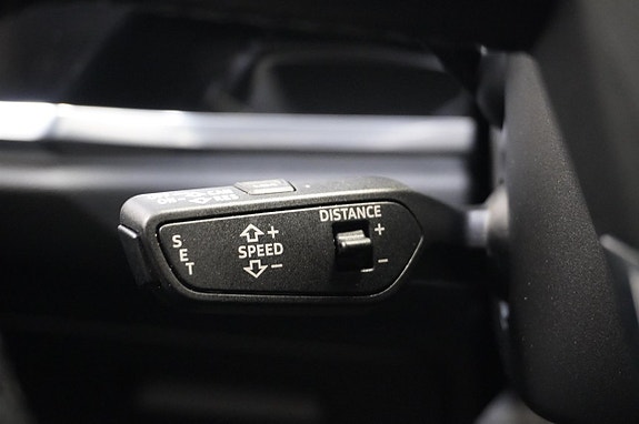 Audi Q3 14 of 17