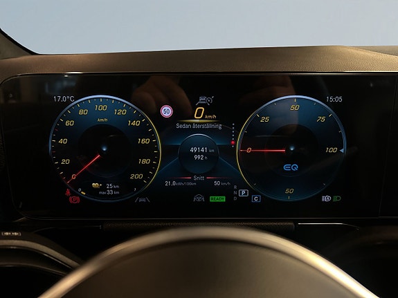 Mercedes-Benz EQA300 15 of 20