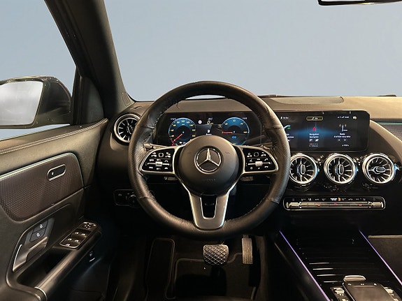 Mercedes-Benz EQA300 9 of 20