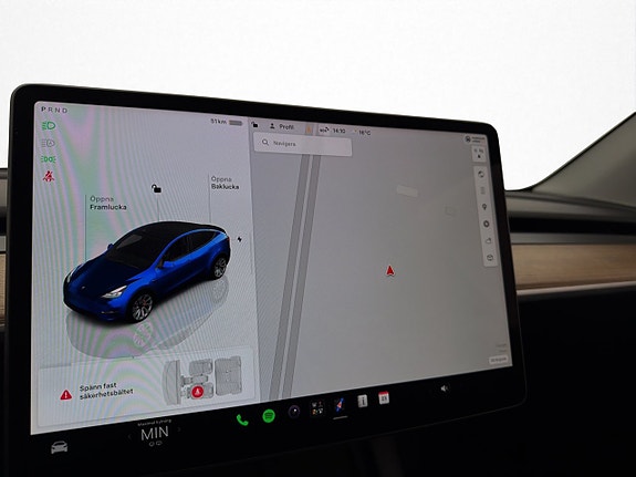 Tesla Model Y 19 of 30