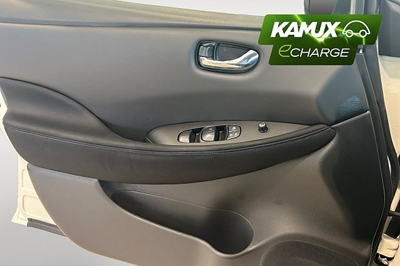 Nissan Leaf 23 of 26