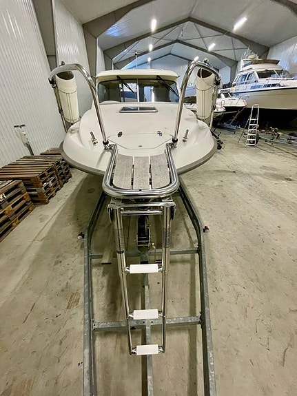 Bella 652 Volvo Penta 4.3 GXi 3 of 12