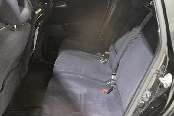 Honda FR-V 13 of 21