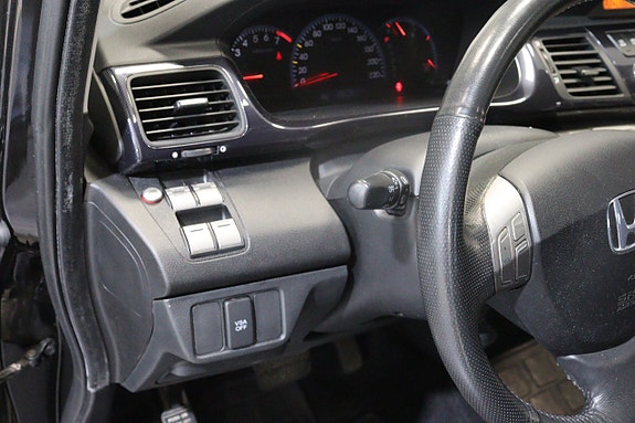 Honda FR-V 16 of 21