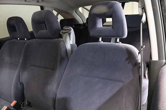 Honda FR-V 21 of 21