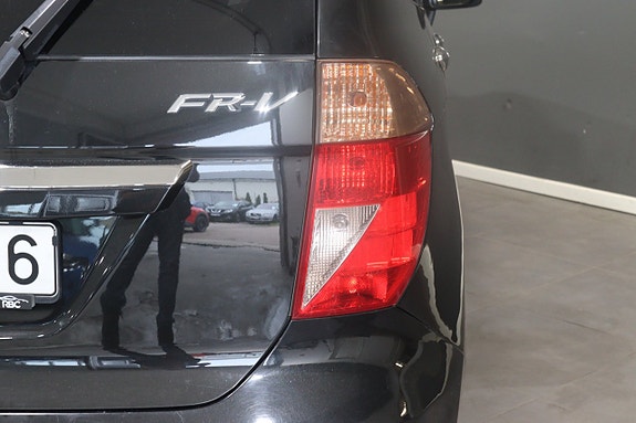 Honda FR-V 11 of 21