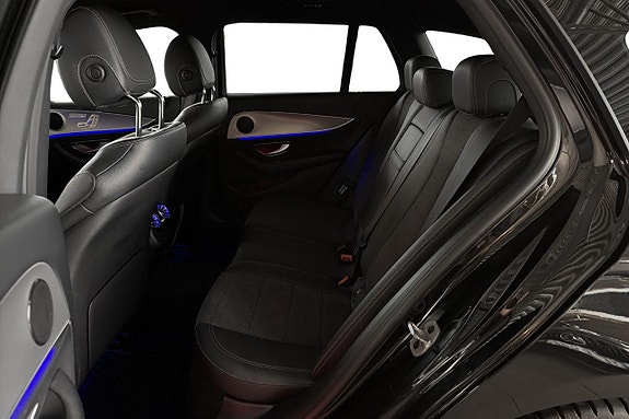 Mercedes-Benz E220 9 of 11