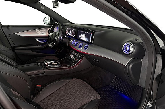 Mercedes-Benz E220 10 of 11
