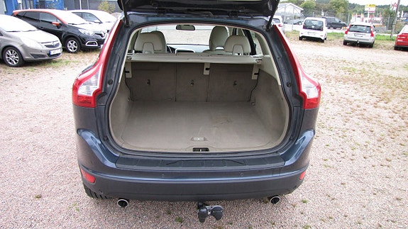 Volvo XC60 8 of 10