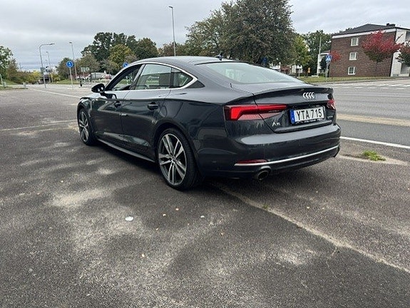 Audi A5 6 of 9