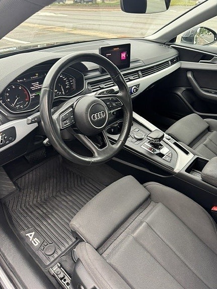 Audi A5 7 of 9