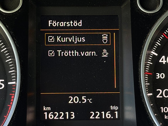 Volkswagen Passat Alltrack 22 of 22