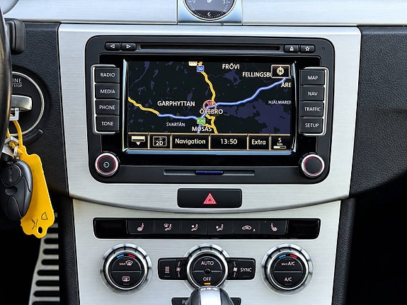 Volkswagen Passat Alltrack 15 of 22