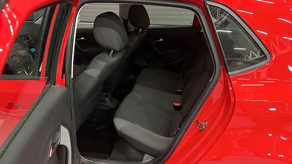 Volkswagen Polo 14 of 23