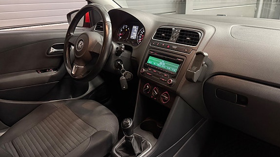 Volkswagen Polo 18 of 23