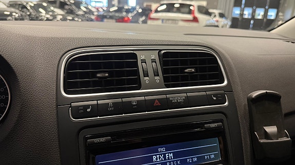 Volkswagen Polo 20 of 23