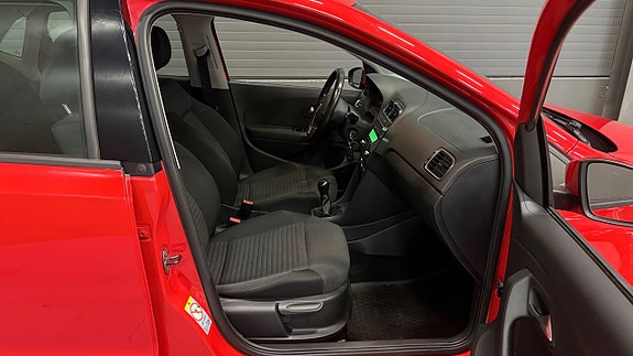 Volkswagen Polo 16 of 23
