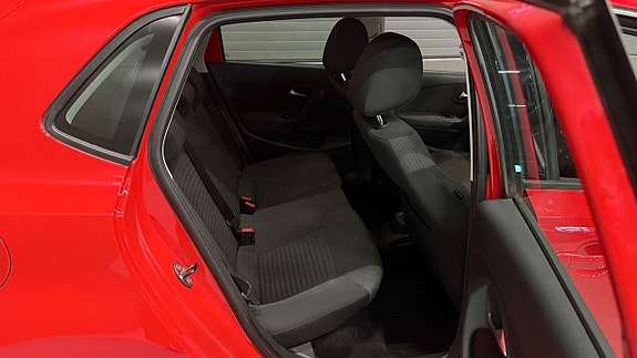 Volkswagen Polo 15 of 23