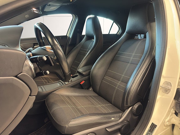 Mercedes-Benz A180 11 of 22