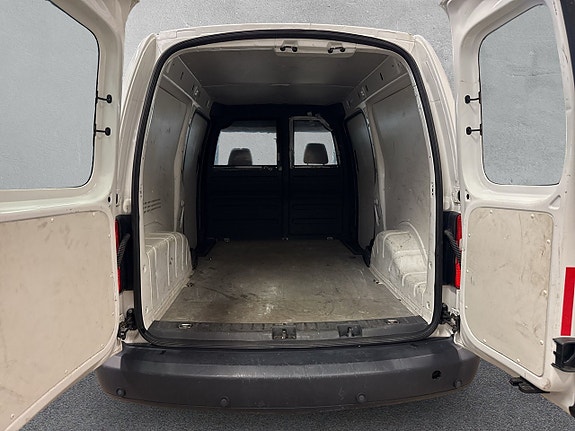 Volkswagen Caddy Maxi 10 of 18