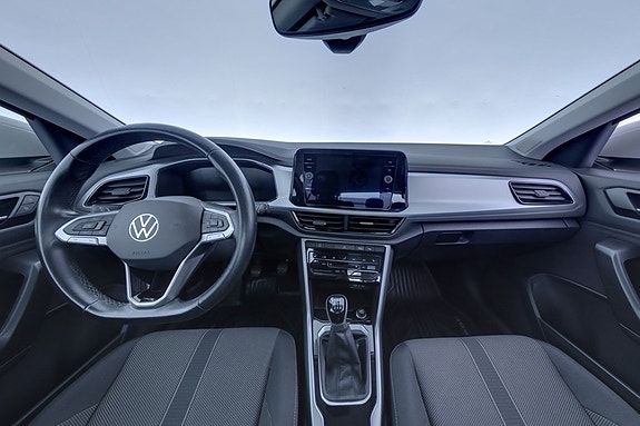Volkswagen T-Roc 7 of 23