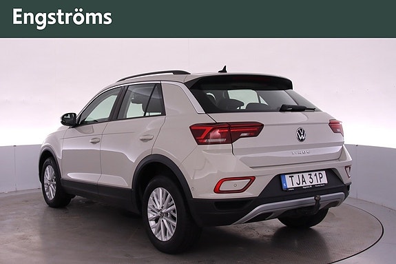 Volkswagen T-Roc 4 of 23
