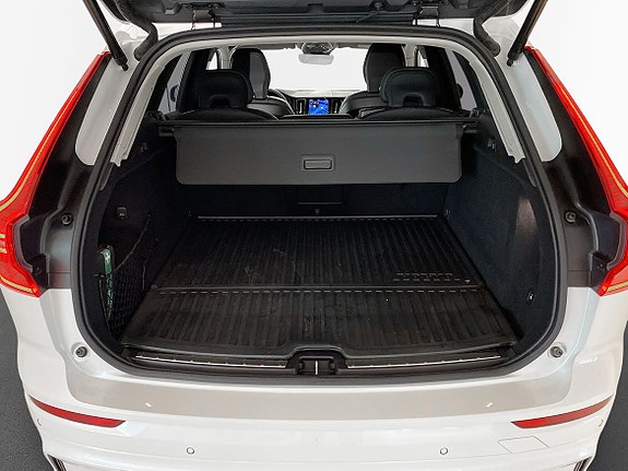 Volvo XC60 14 of 19