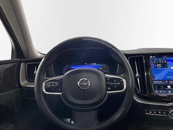 Volvo XC60 11 of 19